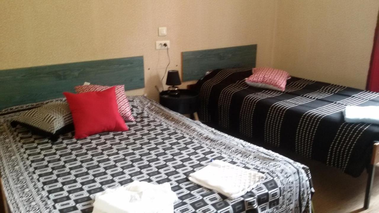 Hotel De La Gare Verchamp ภายนอก รูปภาพ
